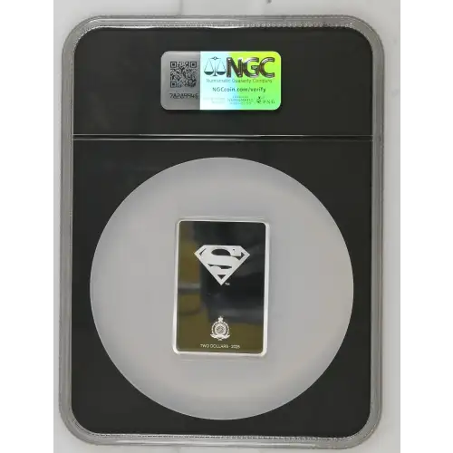 1oz Superman Flying Silver Coin - Niue S$2 -