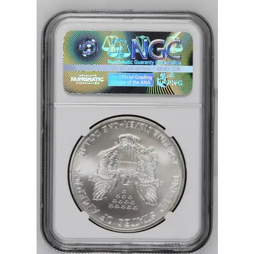 2004 - 1oz Silver Eagle S$1 NGC MS69 (D11-B6) (2)