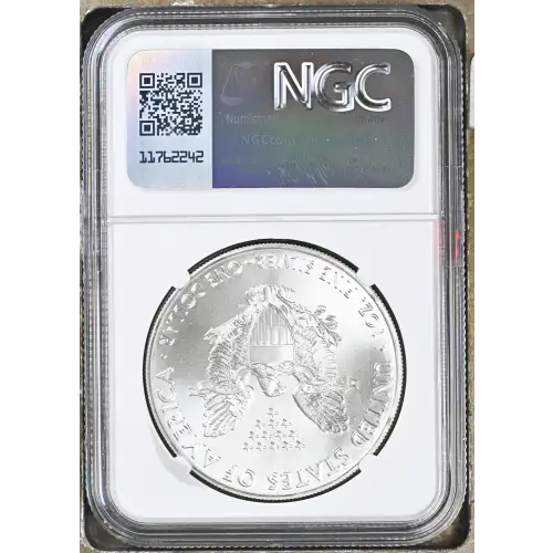 2016 - 1oz Silver Eagle S$1 NGC MS69 (D11-B1) (2)