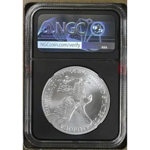 2023 - 1oz Silver Eagle S$1 NGC MS69 (D10-B11) (2)