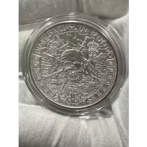 1 oz Silver Pieces of Eight Privateer Pirate Fine Silver Shield (2)